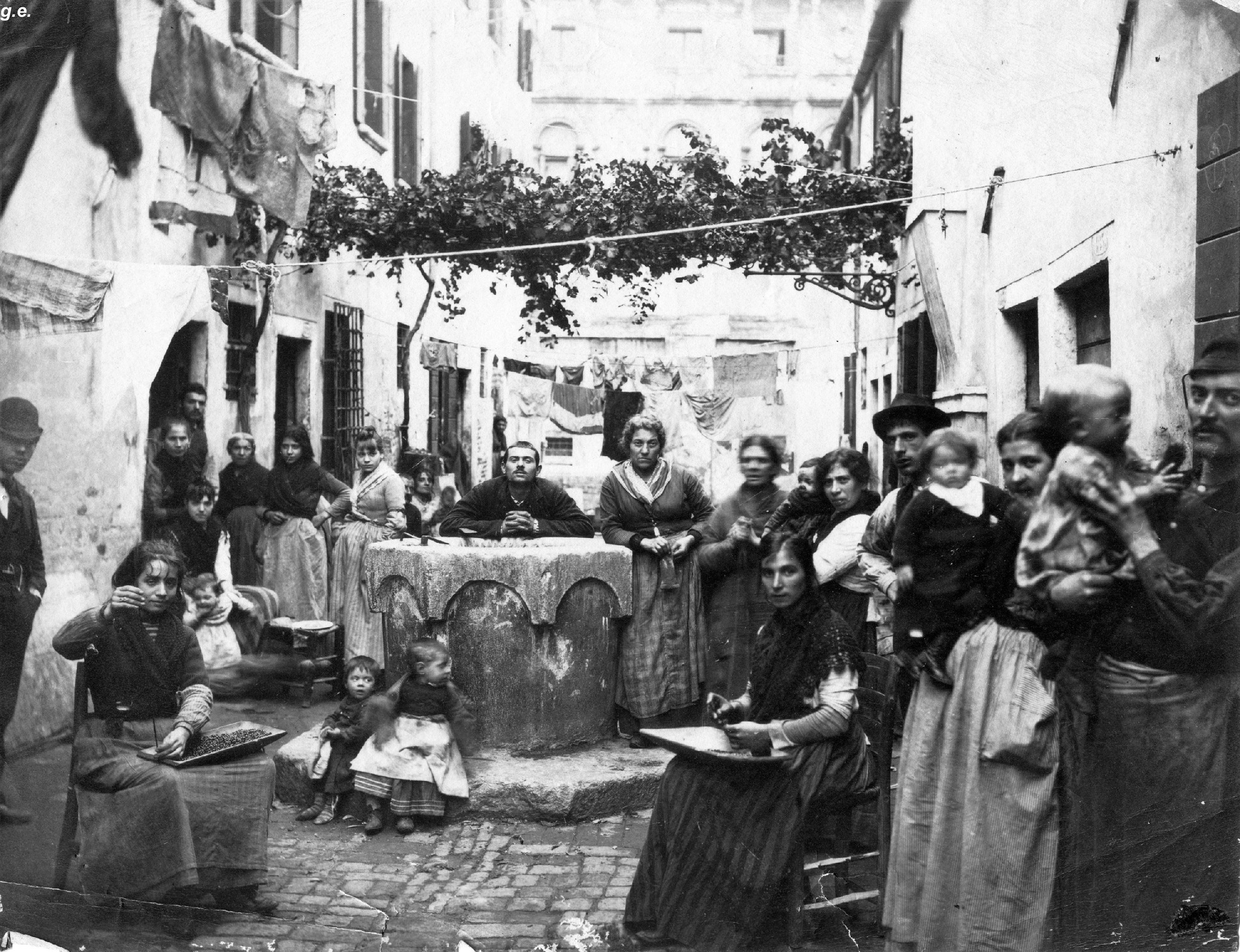 Salerosa Venezia: Foto storica della Corte Nova nell'800